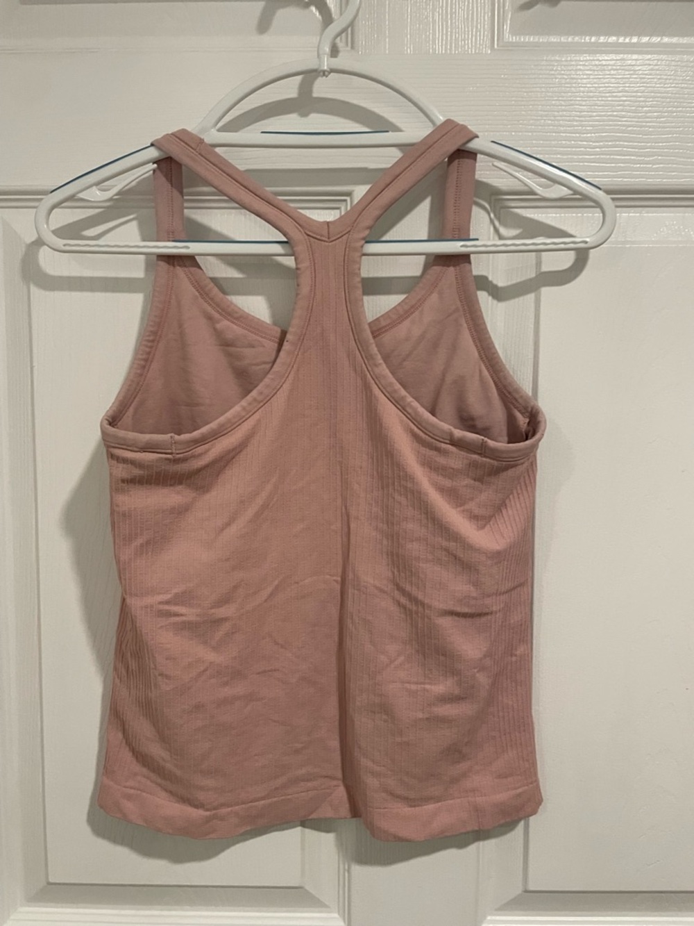 Lot of 6 racerback built in bra tops size L - Picture 12 of 13
